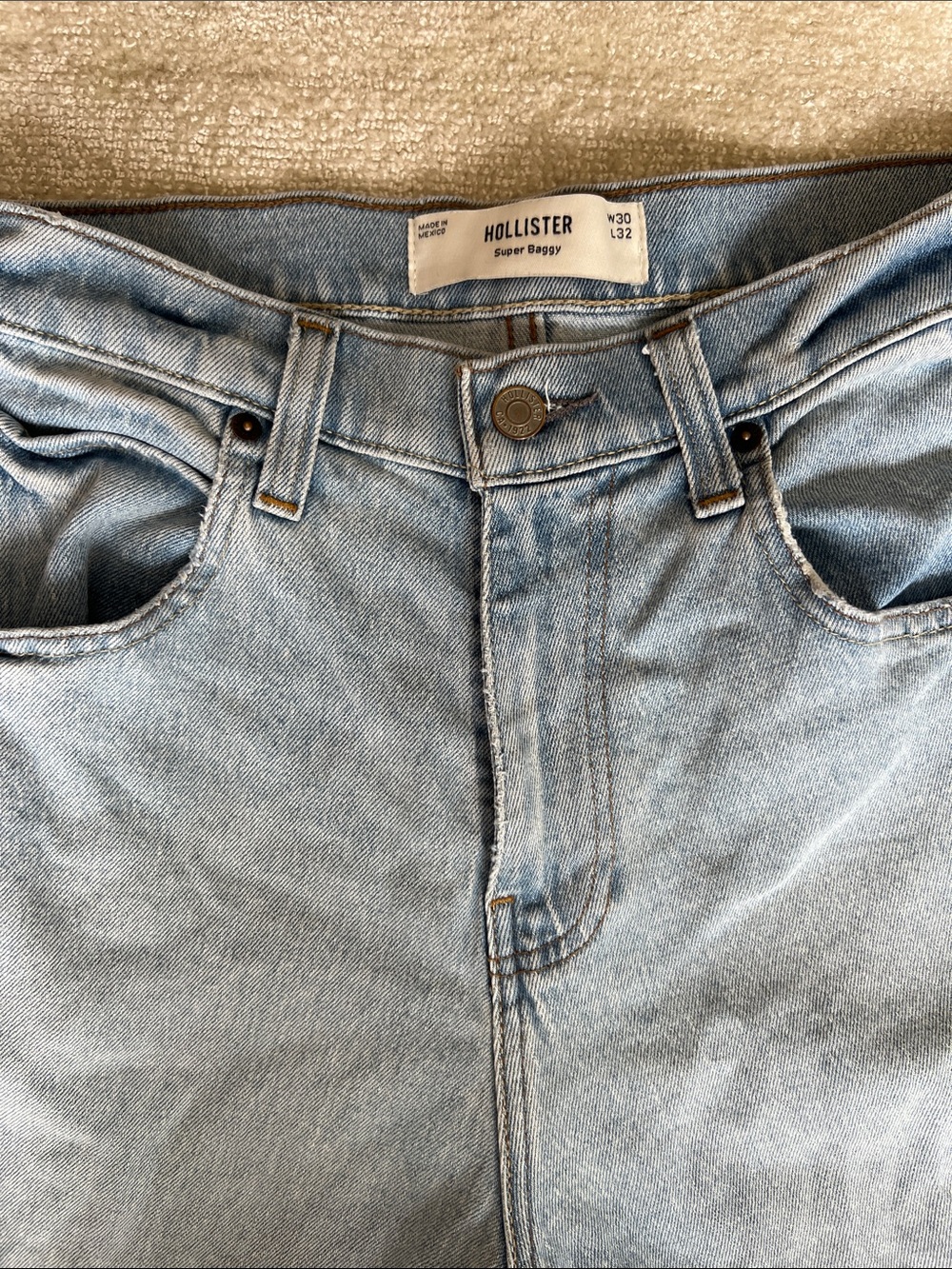 Hollister Men's Super Baggy Jeans - Light Wash Blue